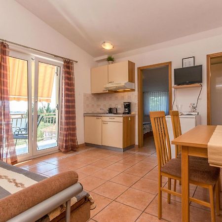 Stunning Apartment In Sveti Filip I Jakov Eksteriør billede