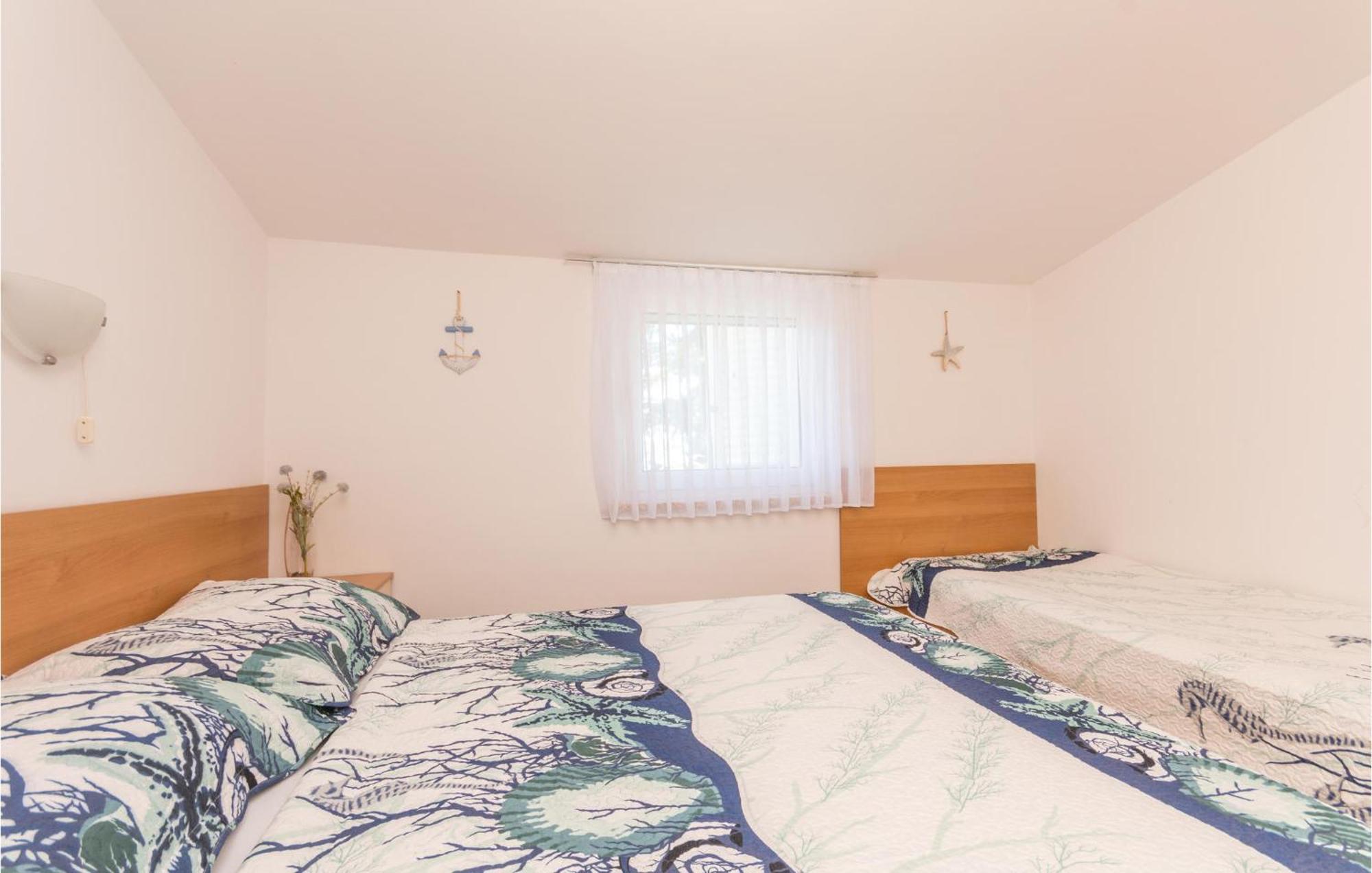 Stunning Apartment In Sveti Filip I Jakov Eksteriør billede