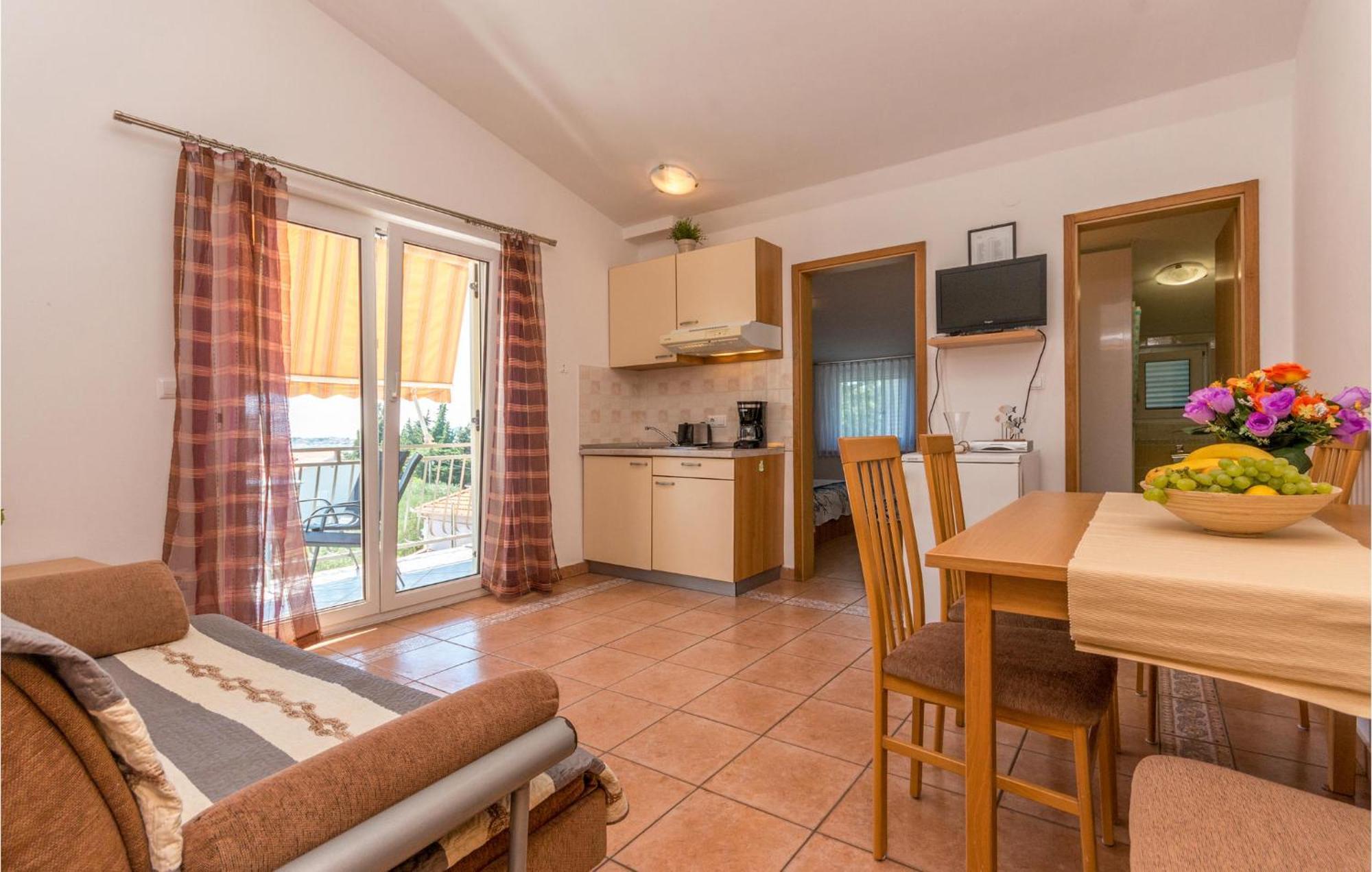 Stunning Apartment In Sveti Filip I Jakov Eksteriør billede