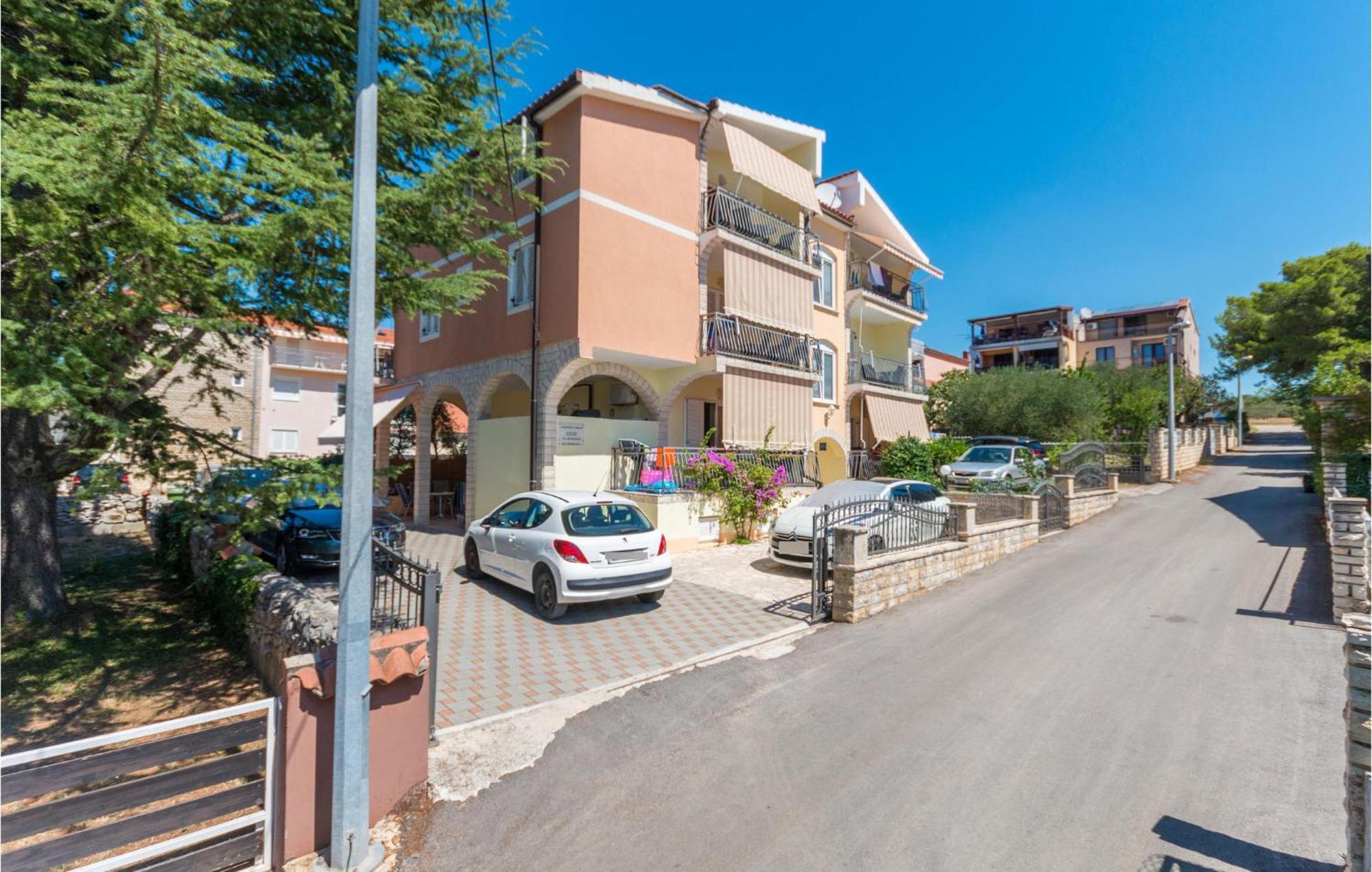Stunning Apartment In Sveti Filip I Jakov Eksteriør billede